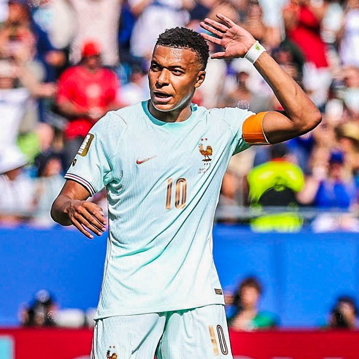 Mbappe’s goal and assist help France into the semi-finals after comfortable win over Morocco