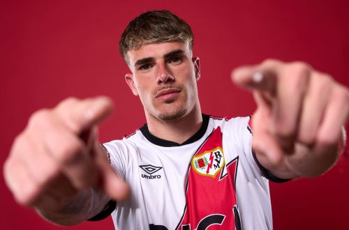 Transfer news: Chelsea are closing in on a move for Pep Chavarria, as Xabi Alonso continues an overhaul of the squad.